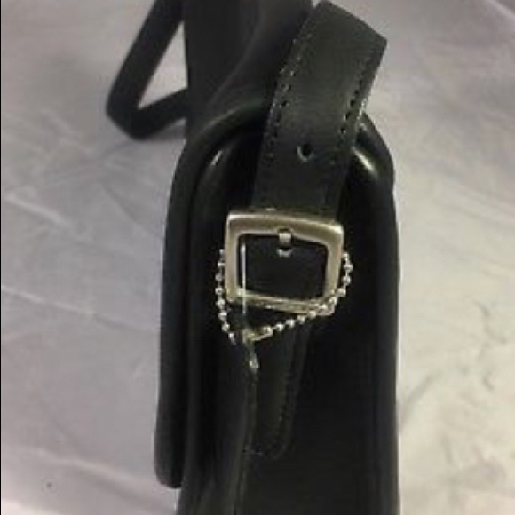 Vintage Coach 1980s, the Andrea flap over bag - Picture 6 of 8